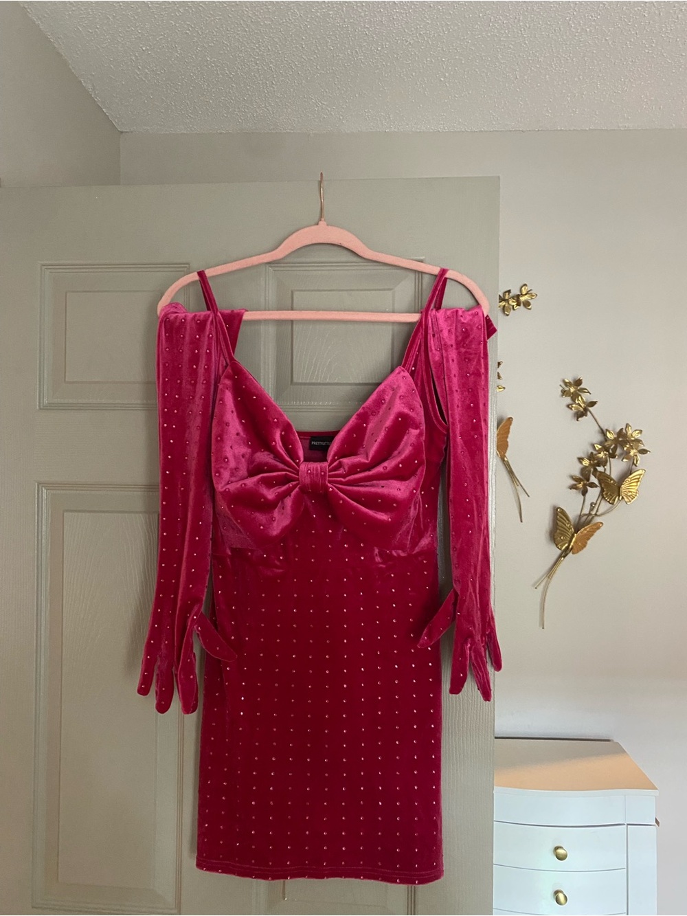 PrettyLittleThing Hot Pink Diamante Hot Fix Bow Detail Glove Bodycon Dress